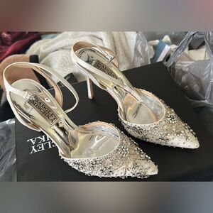 Badgley Mischka bridal shoes size 5